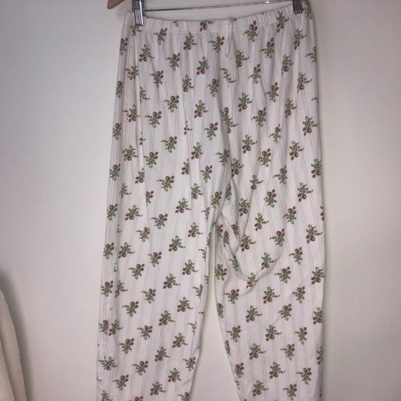 Charter Club 2PC Pajama Set White w/Red Roses Medium - Picture 8 of 13